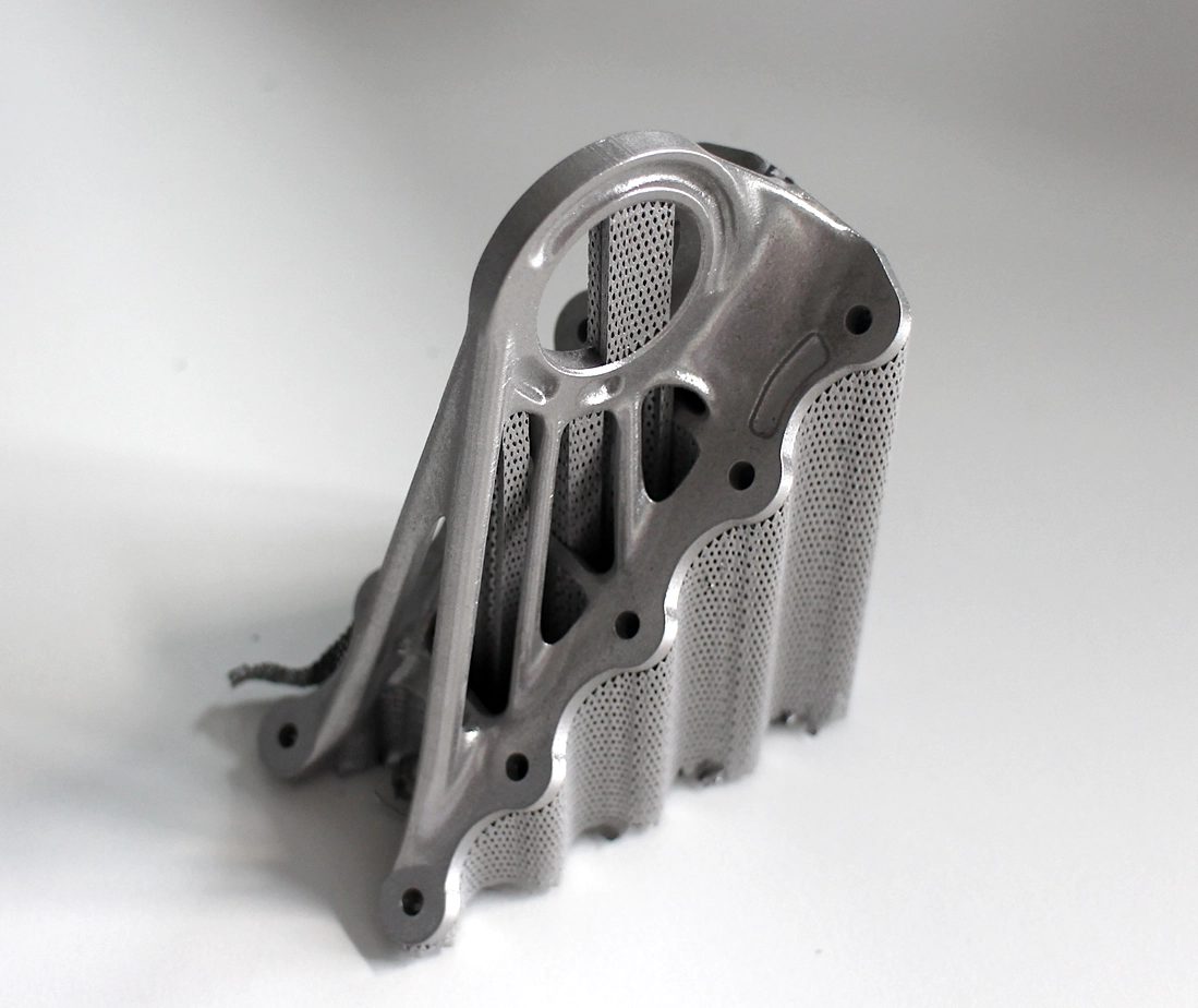 Advantages of SLM for Lightweight and Customizable Metal Parts