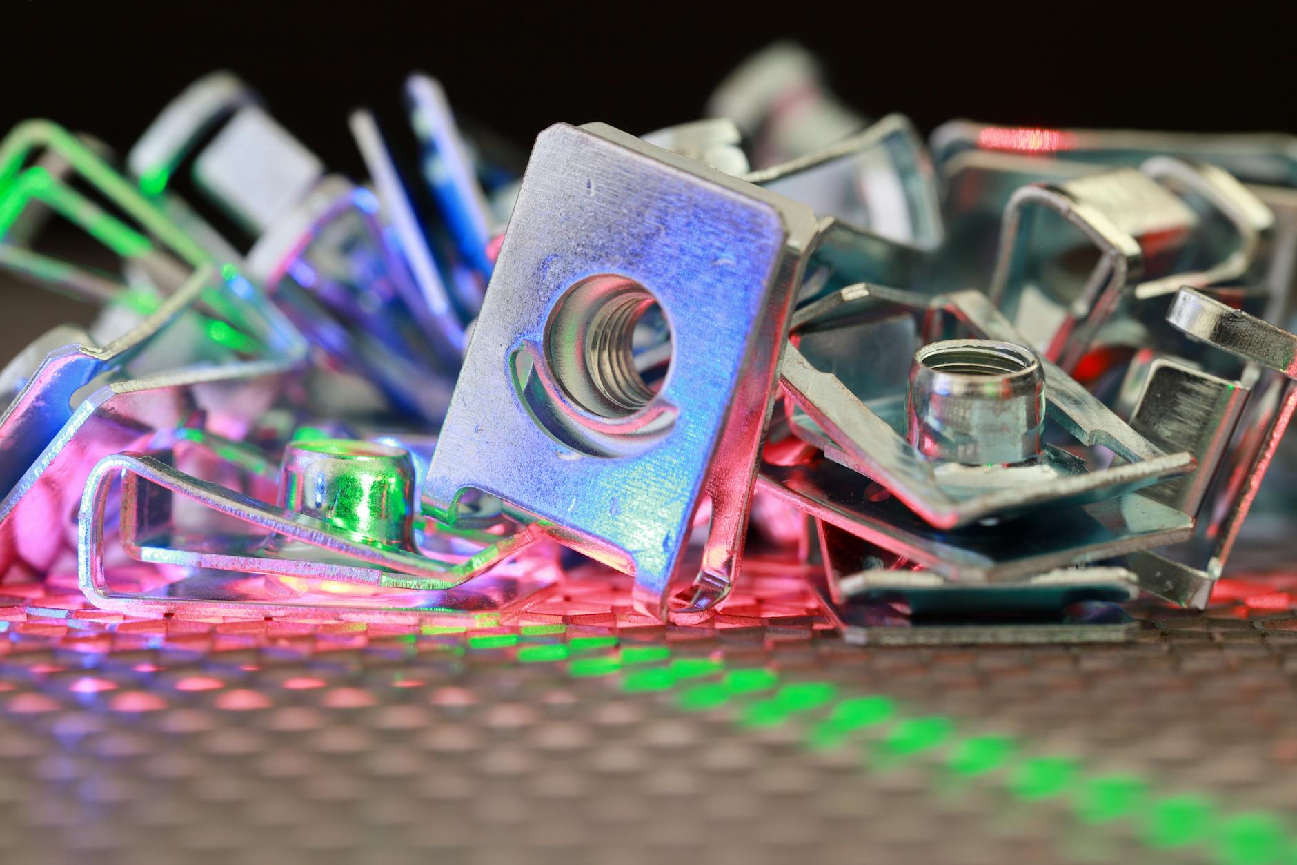 Exploring Selective Laser Sintering (SLS)